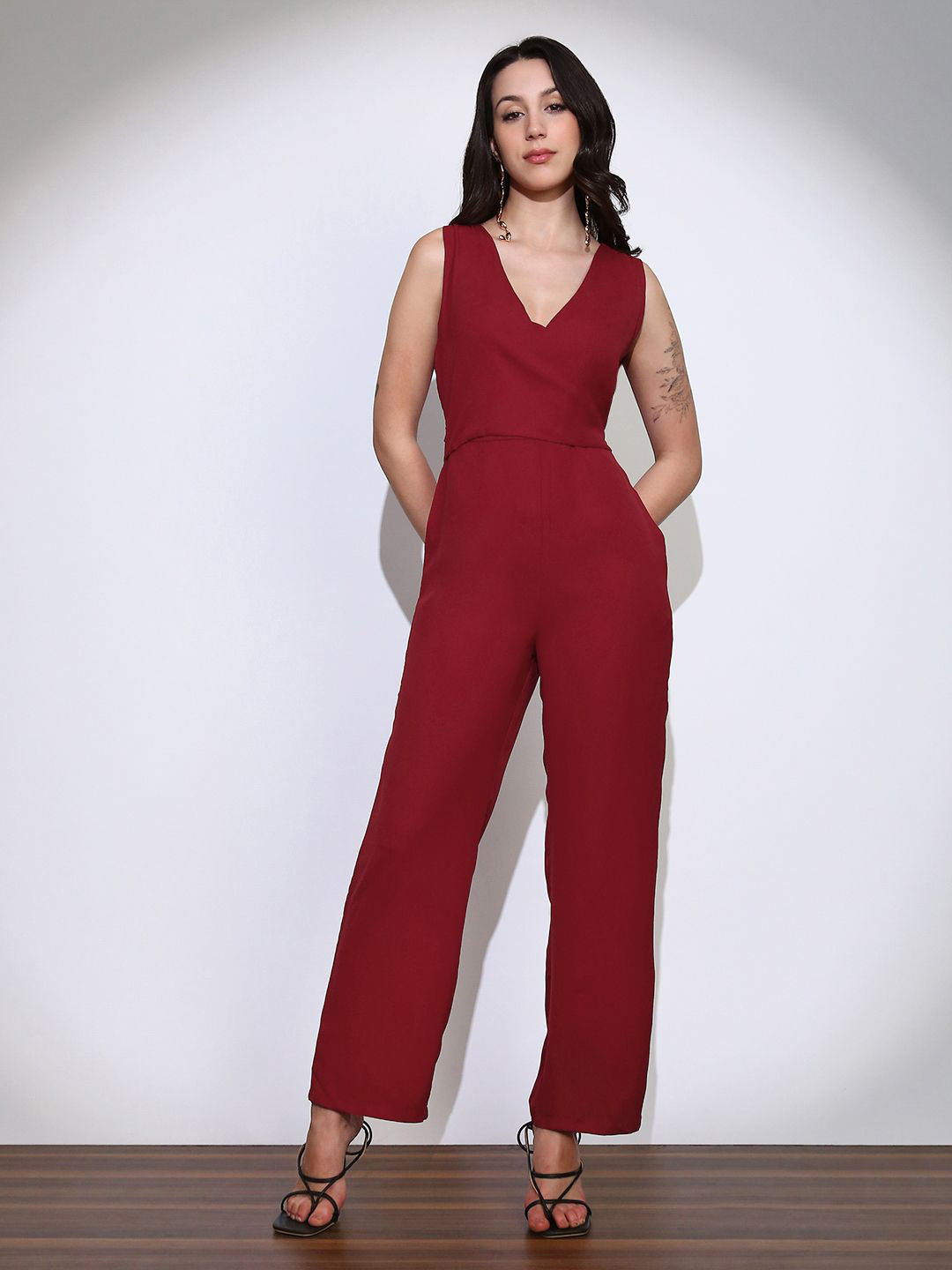 Globus V-Neck Sleeveless Tie-Up Back Wide Leg Workwear Jumpsuit