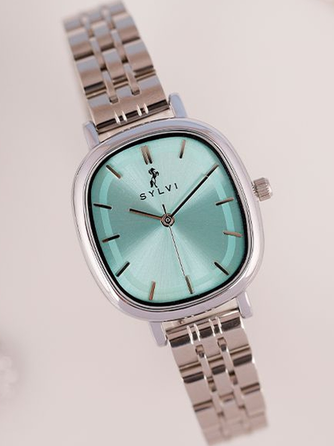 Sylvi Women Patterned Dial & Stainless Steel Straps Analogue Multi Function Watch EL-pista-SLVR-chain