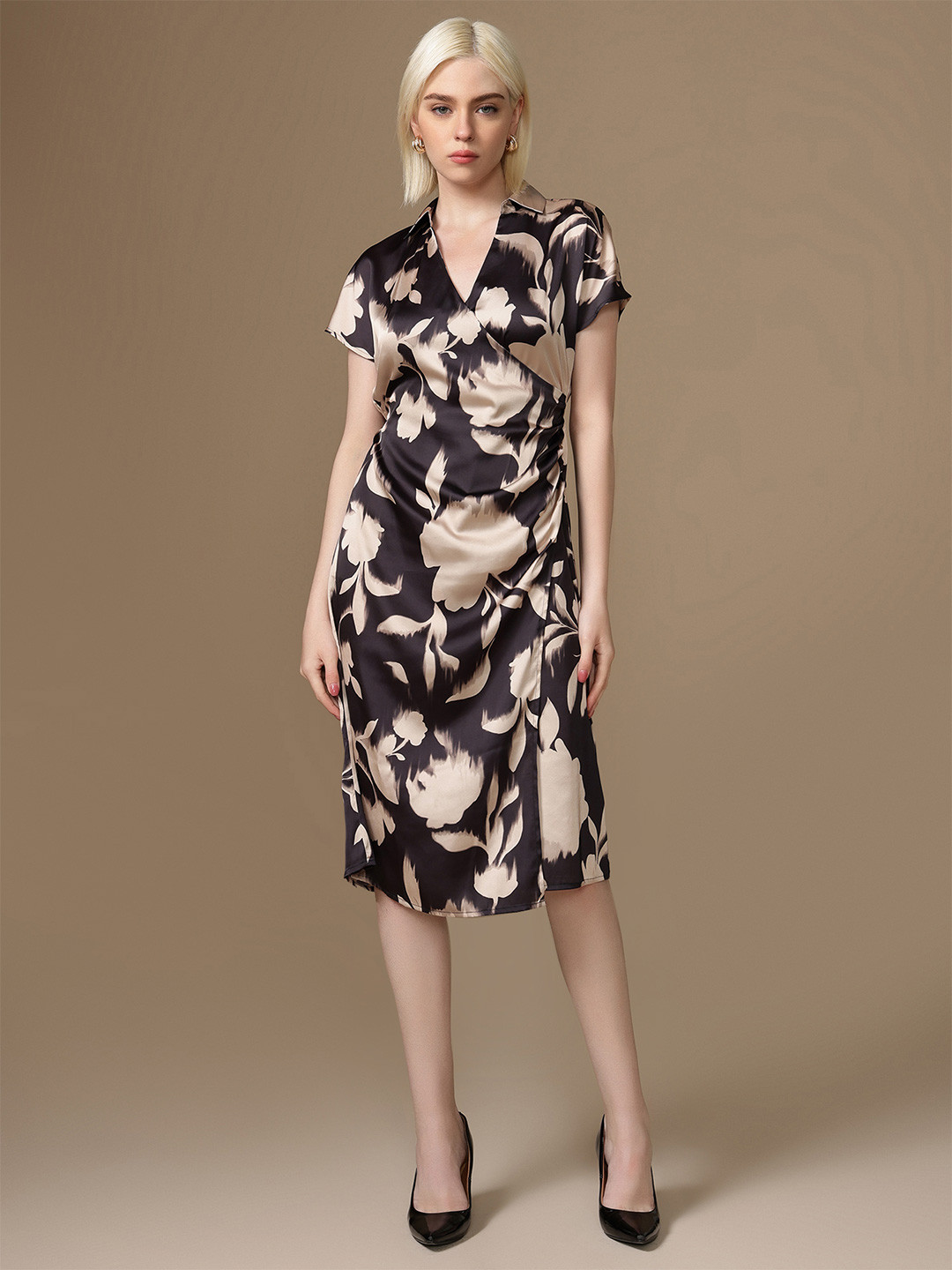 Kazo Floral Printed Beatrix Midi Dress