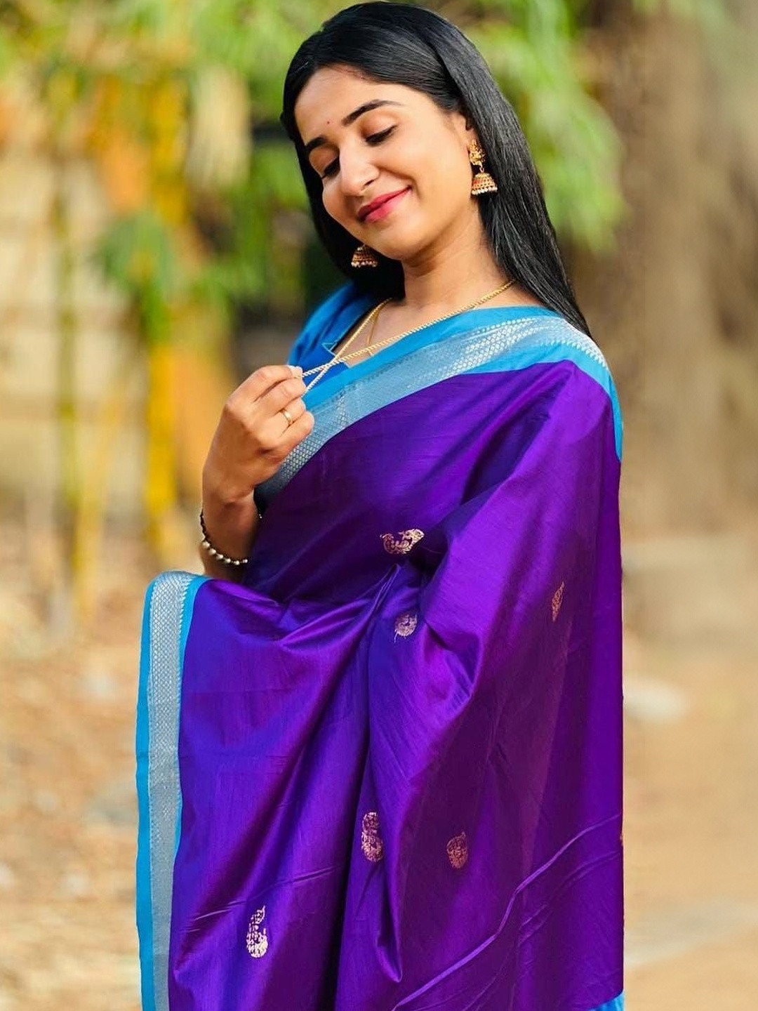 A S CREATION Woven Design Zari Art Silk Kanjeevaram Saree