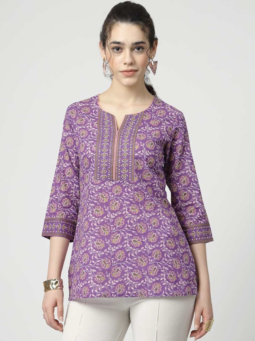 QOMN Floral Print Cotton Top