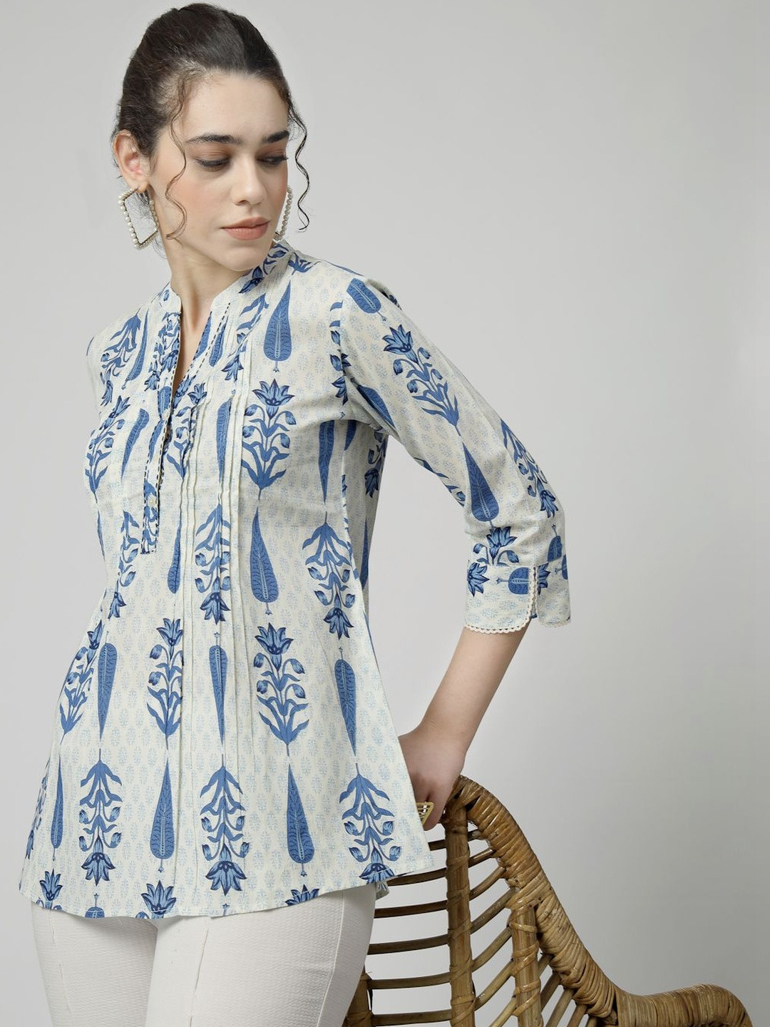 QOMN Floral Print Mandarin Collar Ethnic Cotton Top