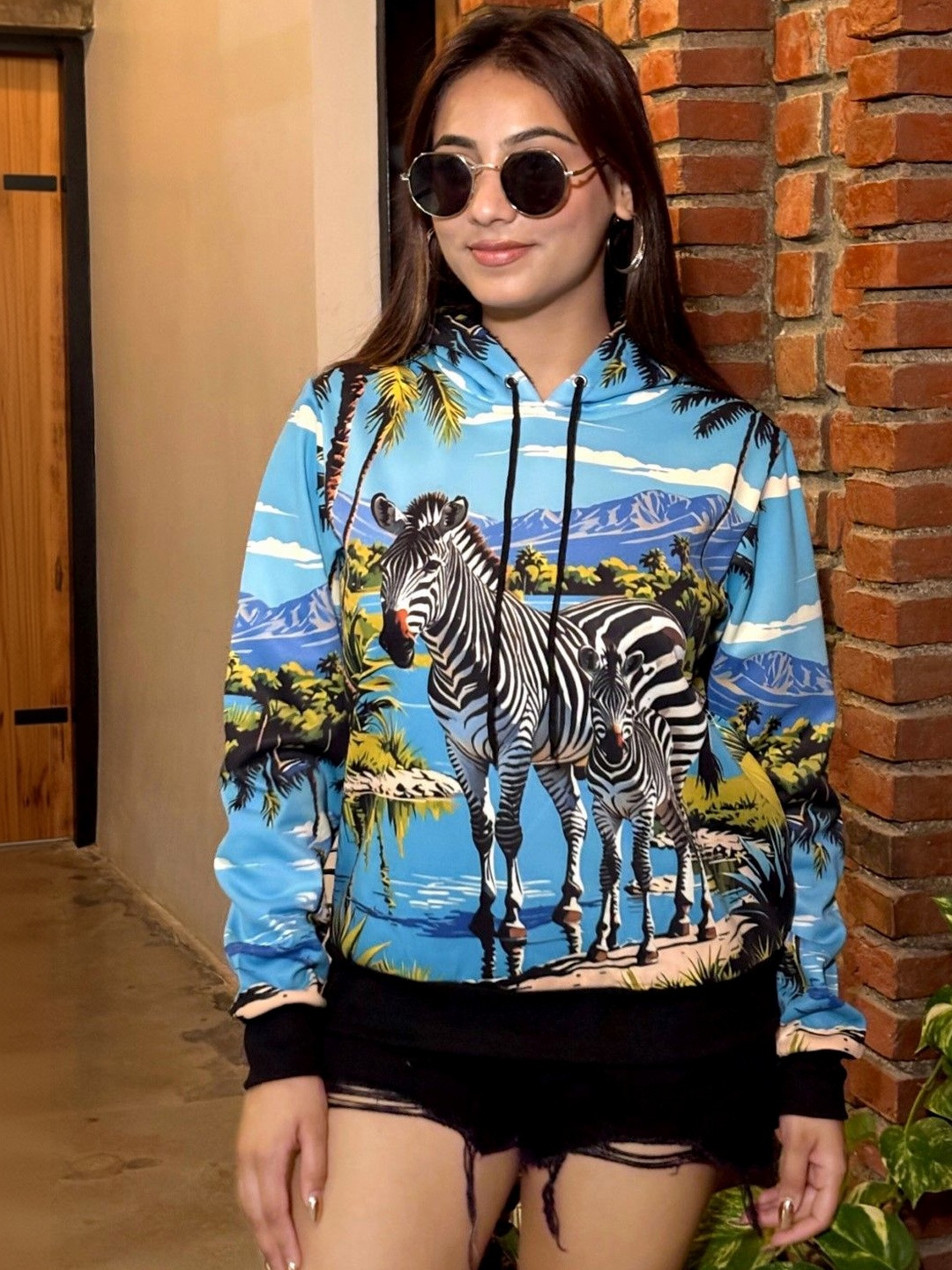 TANDUL Printed Fleece Crop Hoodie