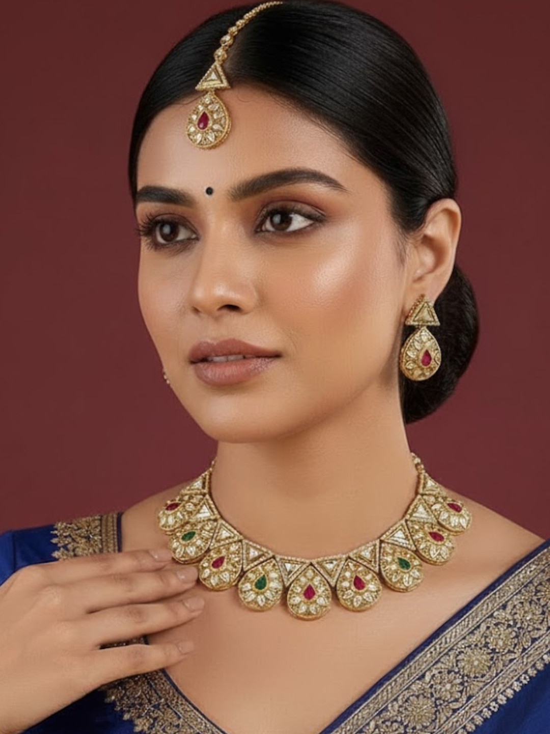 AURAA TRENDS Traditional Gold Plated Kundan Necklace Set with Red & Green Stones