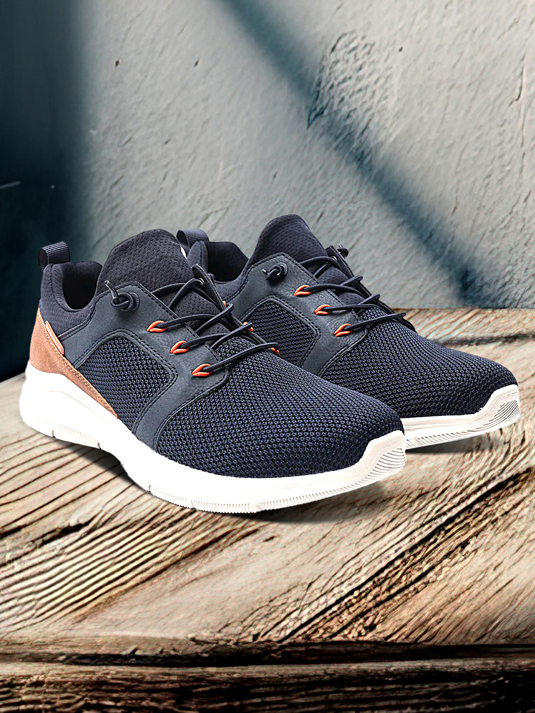 Bugatti Soa Men Textured Lace Up Sneakers