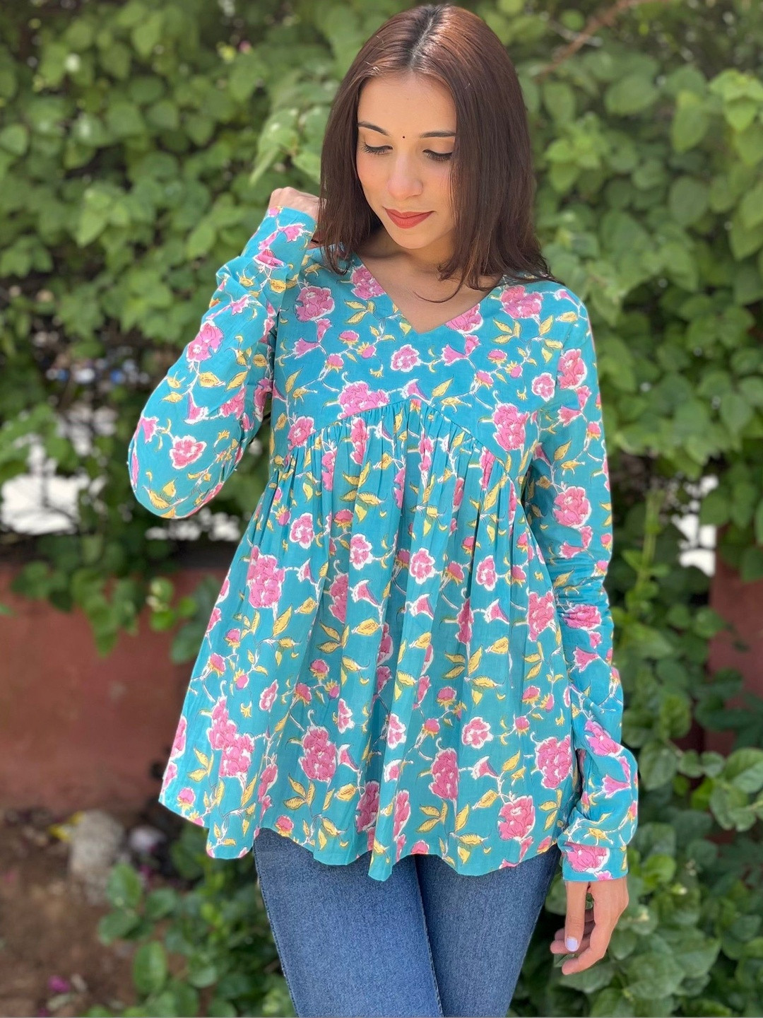 SHREELATA Floral Print Kurtis