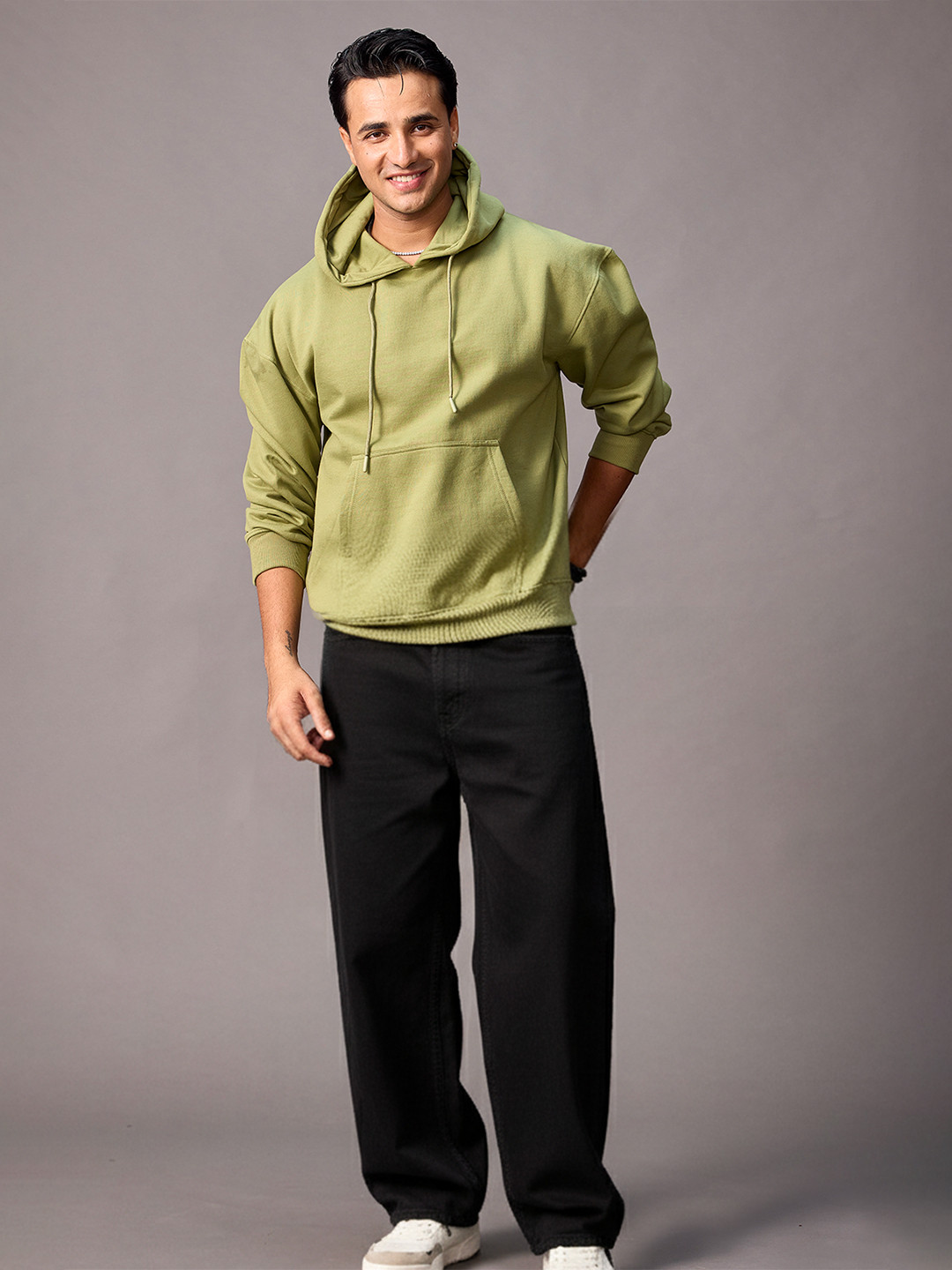Urbano Fashion Men Solid Non Stretchable Loose Baggy Fit Chino Trousers