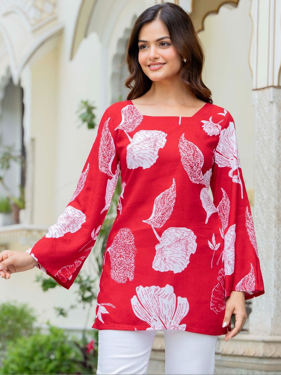 SHREELATA Floral Print Cotton Top