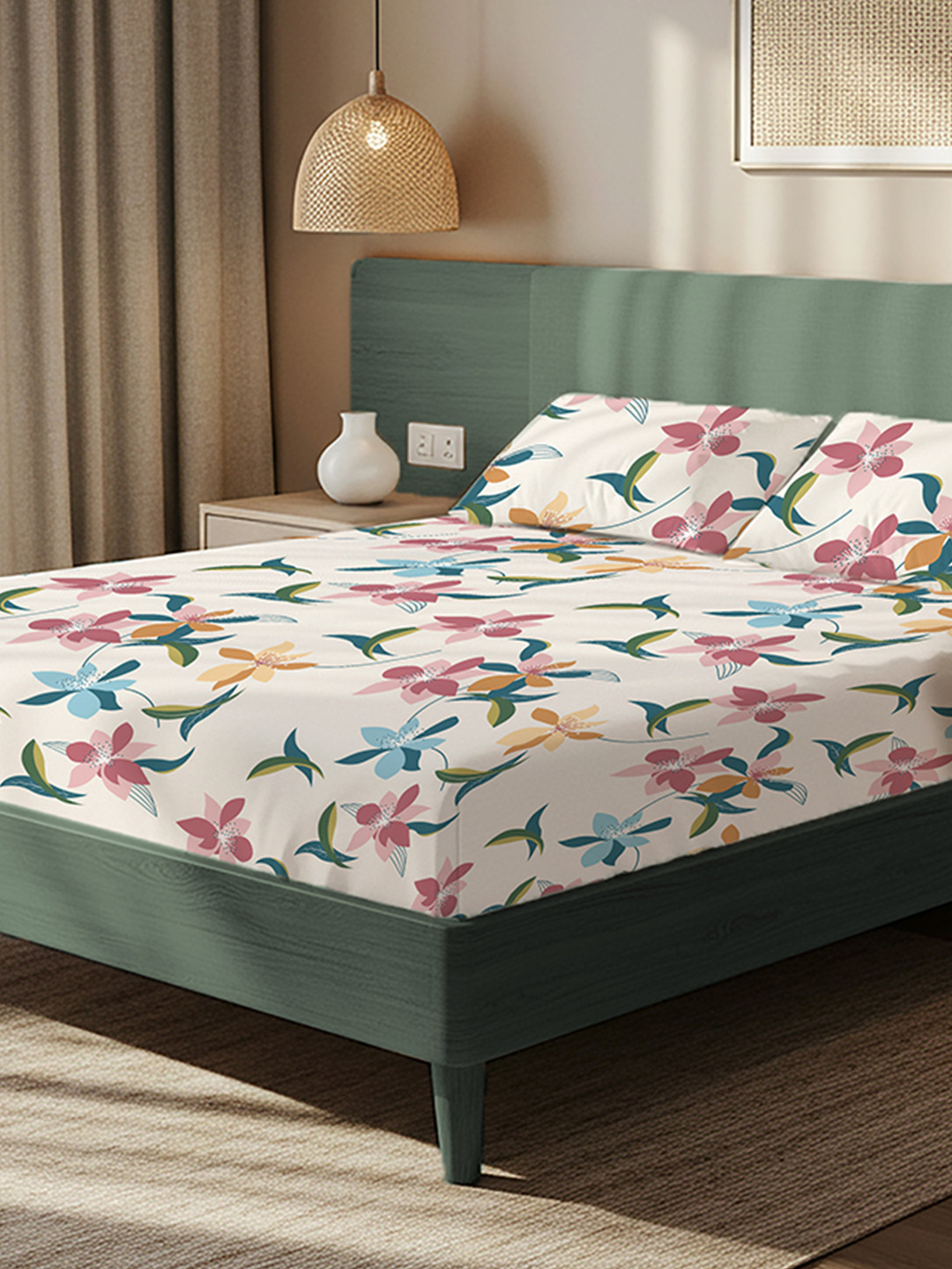 URBAN SPACE Bloomingdale Cream Printed Microfiber 200 TC Queen Bedsheet Set 2.54 x 2.28m