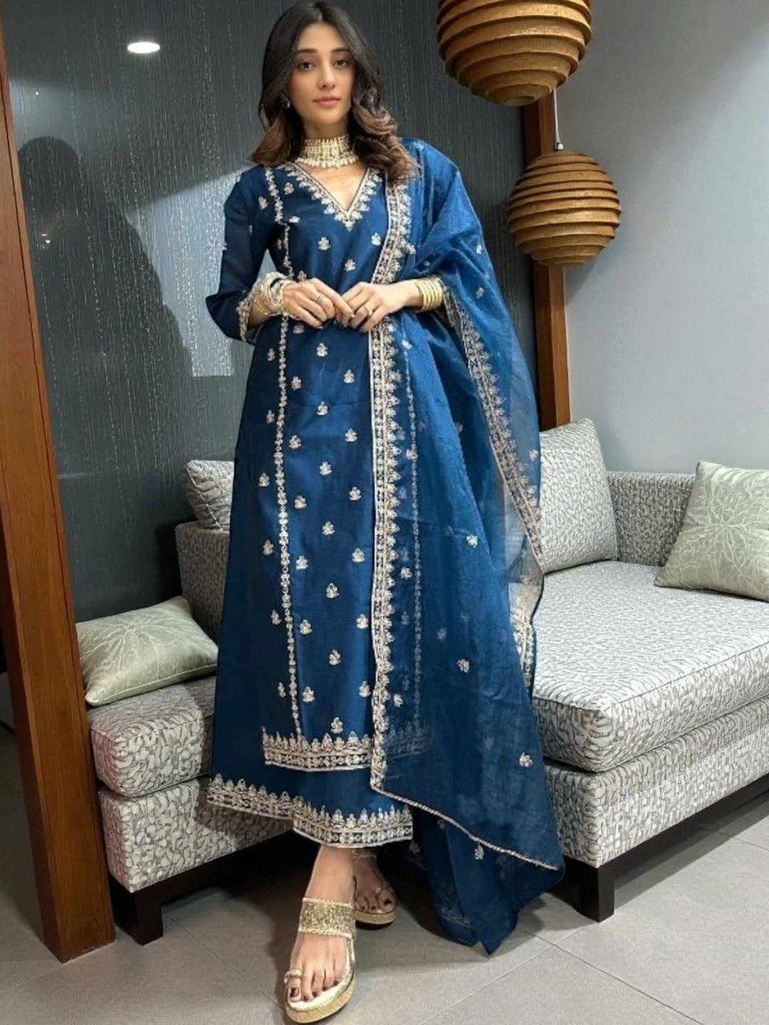 CARTYSHOP Women Ethnic Motifs Embroidered Regular Thread Work Chanderi Cotton Kurta with Trousers & With