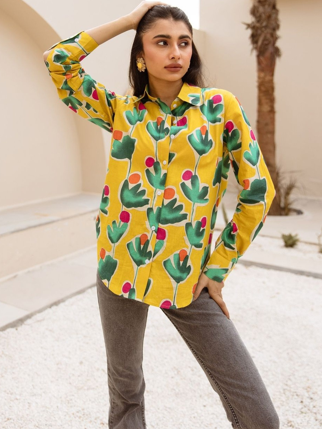 HUKUM Women Relaxed Floral Printed Casual Shirt