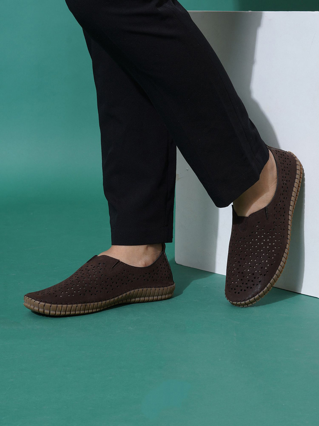 Sherrif Shoes Women Perforations Slip-On Sneakers Shoes