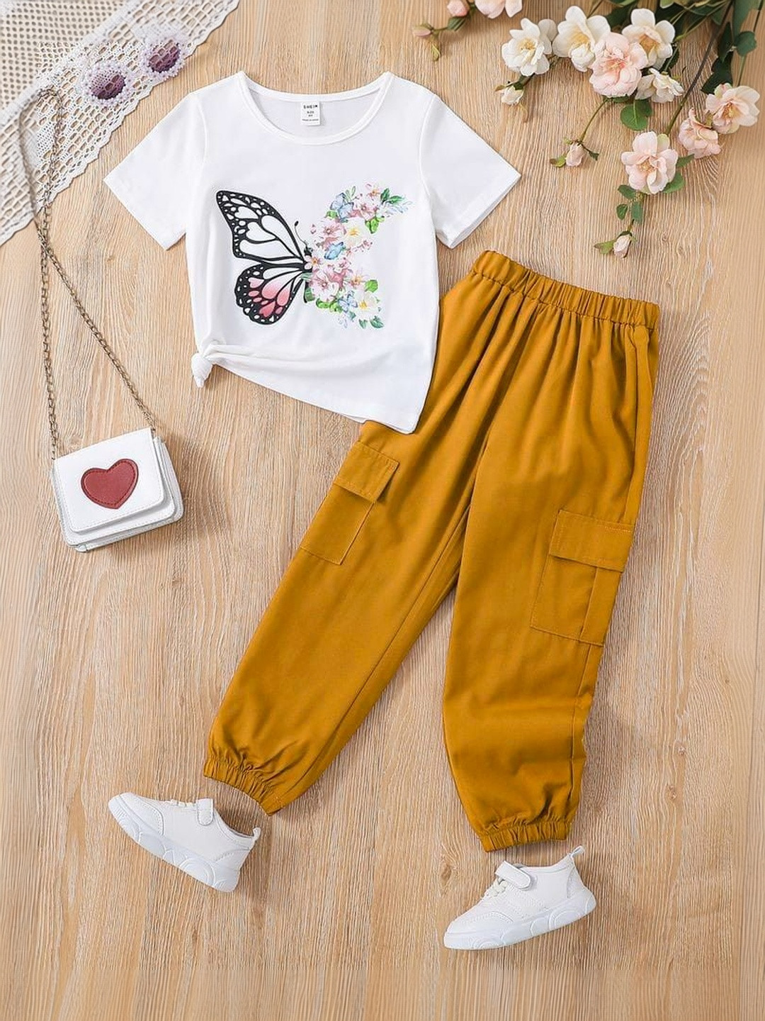 ER LIFE Style Girls Printed T-shirt with Trousers