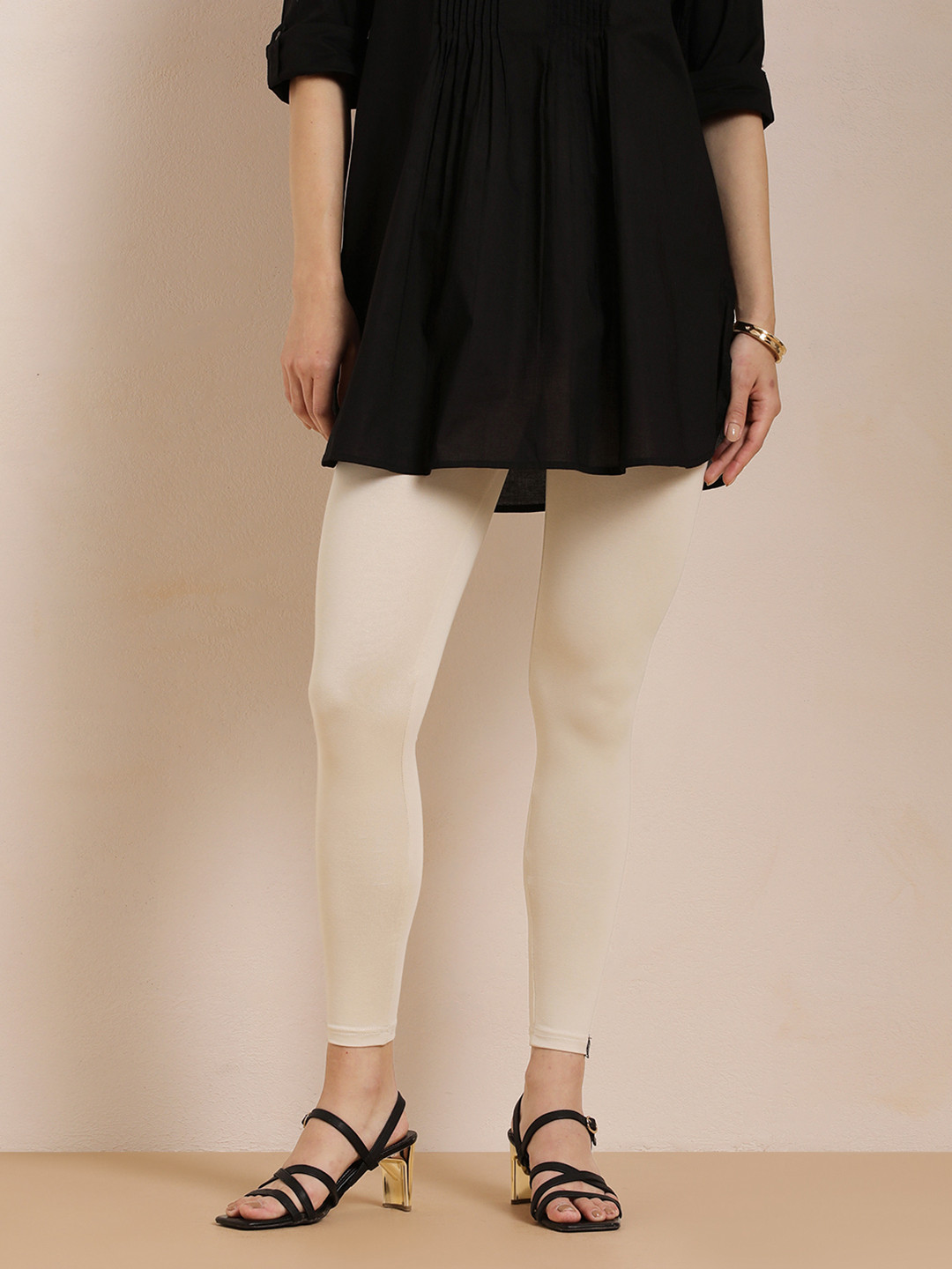 TWIN BIRDS Women Off-White Solid Ankle-Length Leggings