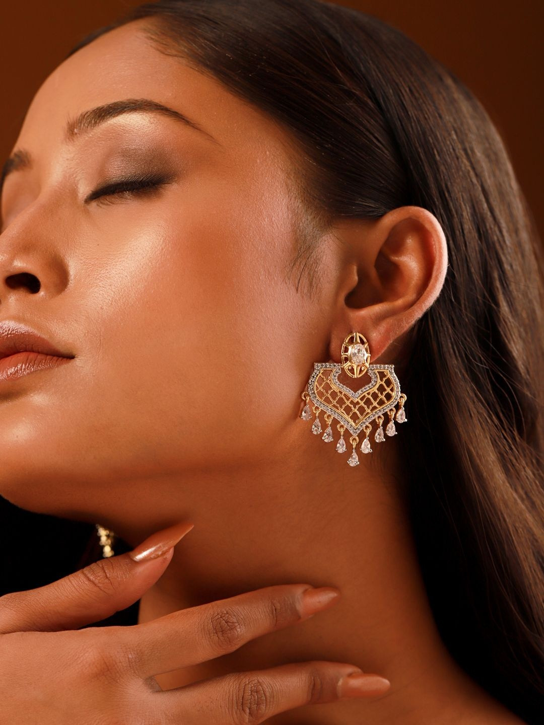 Shahi Dwar Sundari Dangler Earrings