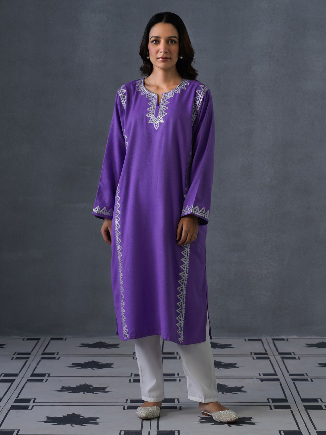 Kashmir Box Women Purple Ethnic Motifs Embroidered Festive Straight Round Neck Full Sleeve Kurta