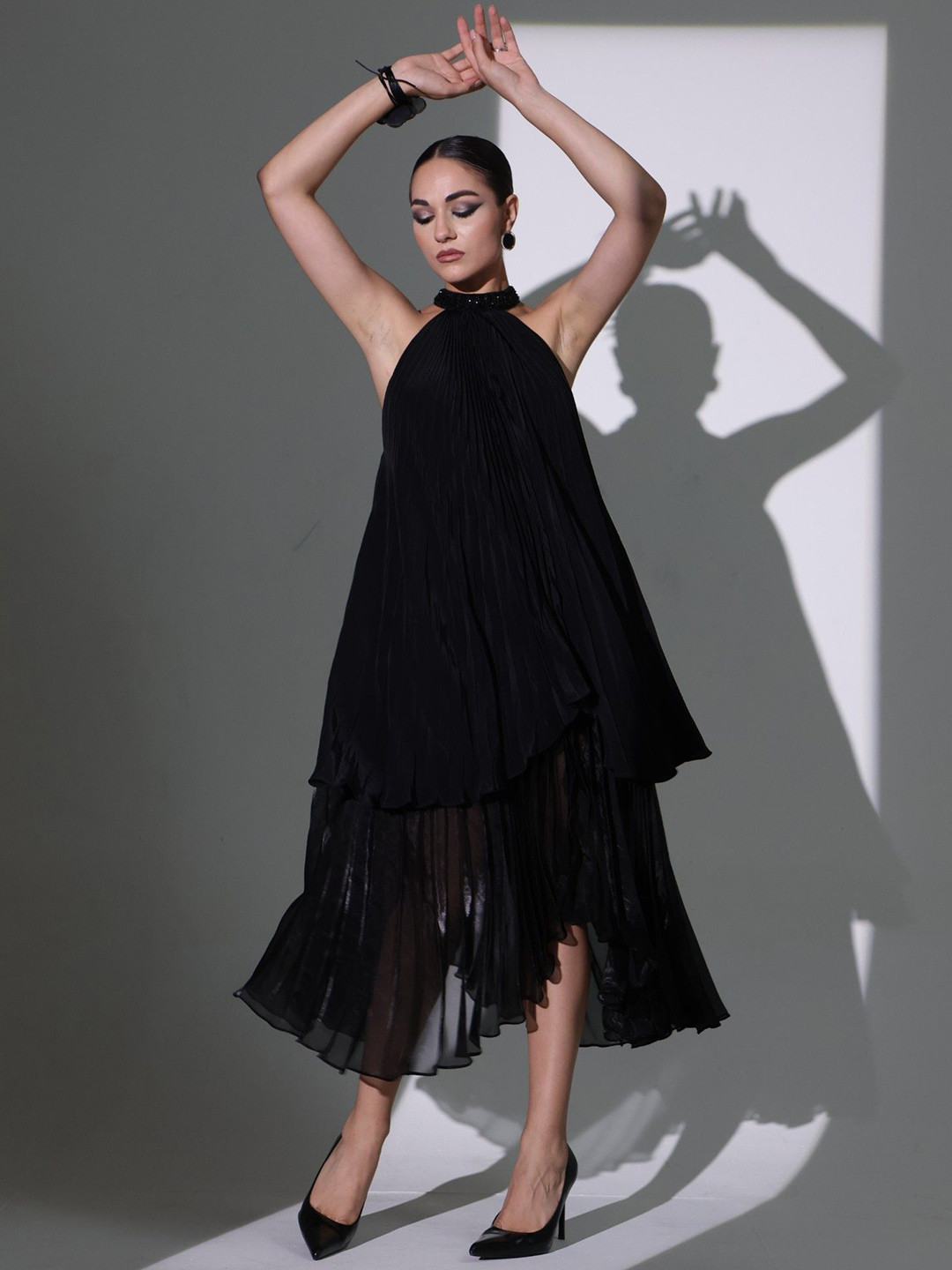 THE BLACK LOVER Halter Neck A-Line Midi Dress