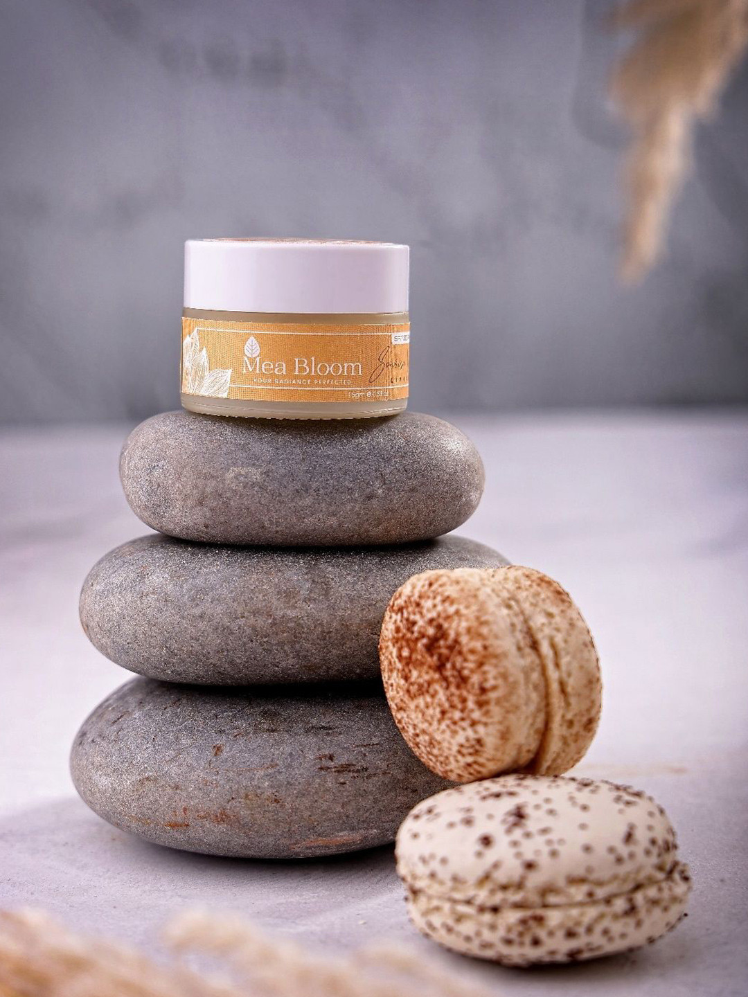 Mea Bloom Sonrisa Vanilla Lip Balm SPF30 PA++ With Shea Butter - 15 g