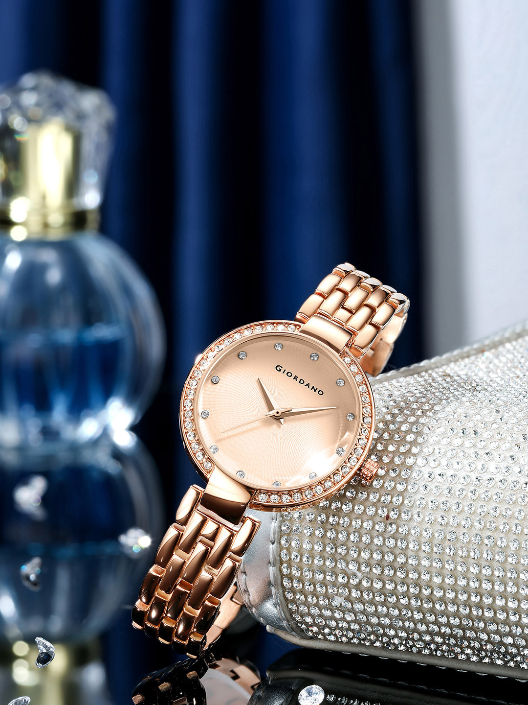 GIORDANO Women Embellished Dial & Bracelet Style Straps Analogue Watch GD-2141-55