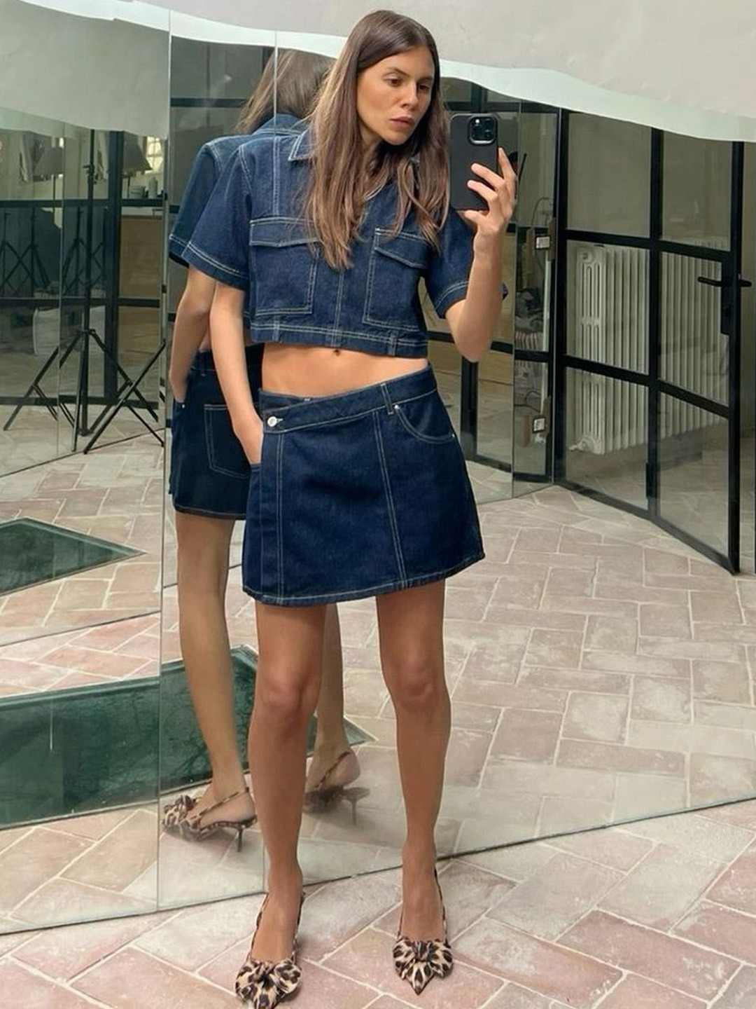 bebe Shirt Collar Short Sleeves Crop Denim Top And Mini Skirt