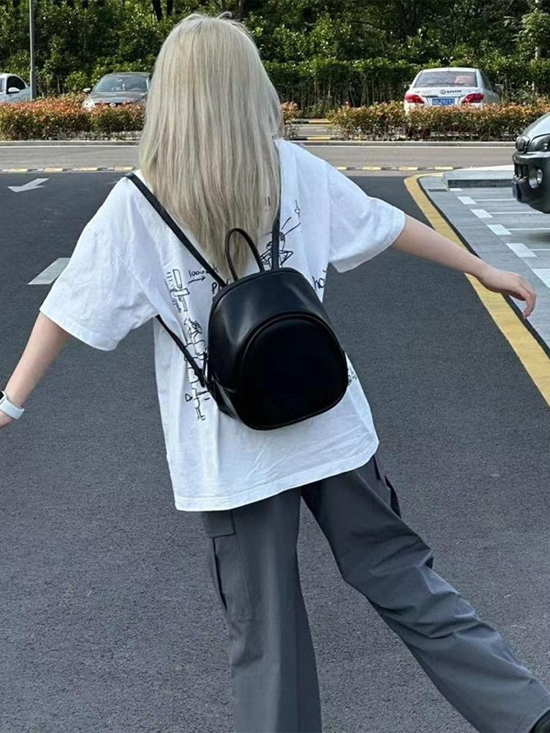 StyleCast Women Solid Small Zip Regular Backpacks