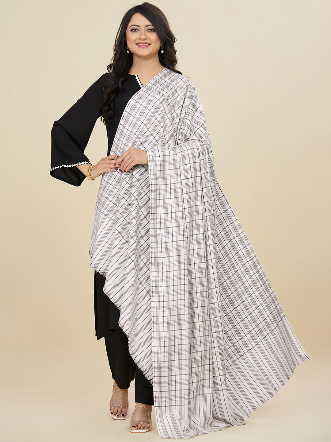 WEAVERS VILLA Women Checks Pattern Woven Winter Shawl