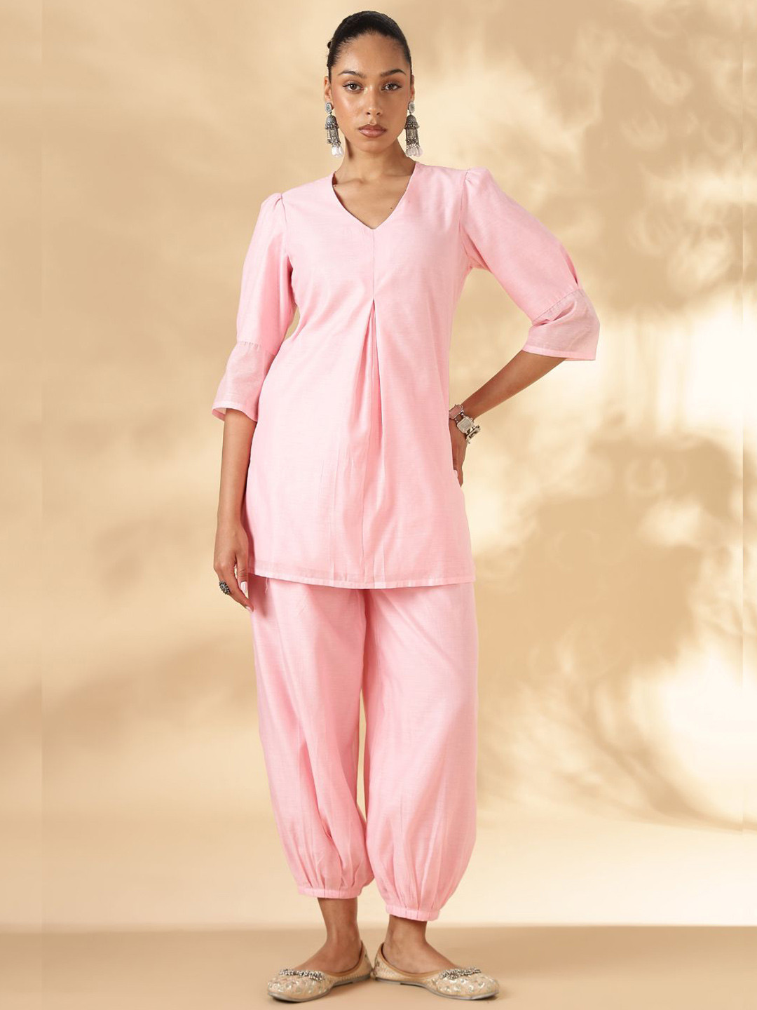 Abhishti Women Box Pleat Solid Pink Kurta With Knife Pleat Salwar Pant