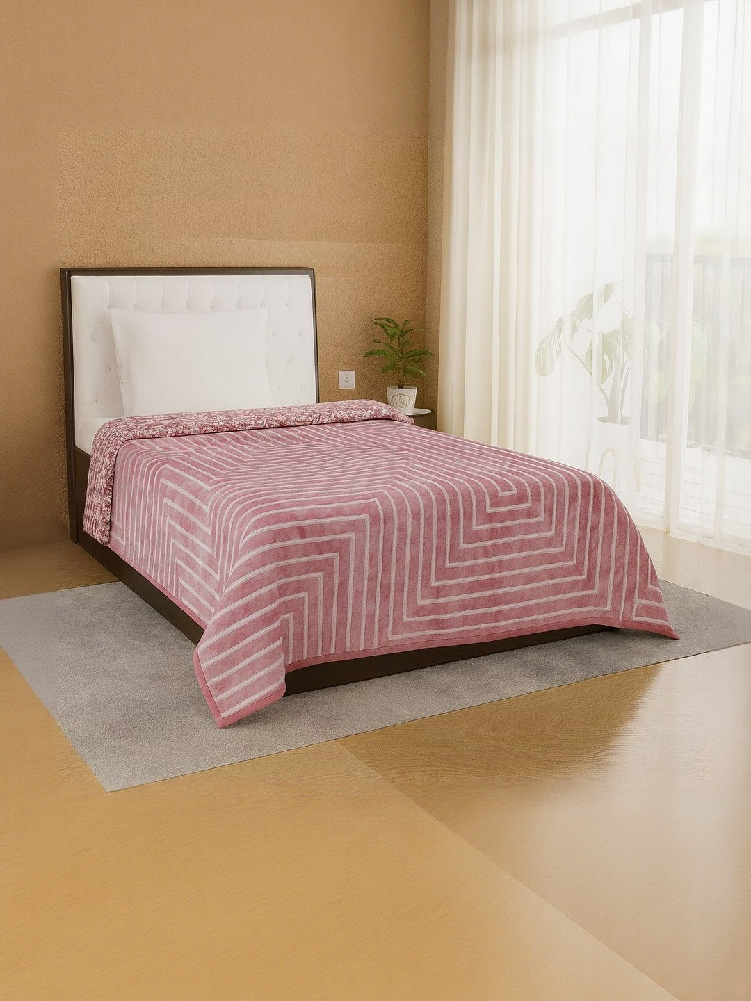 Nivasam Pink & Cream-Coloured Striped 900Gsm Mink Mild Winter Blanket