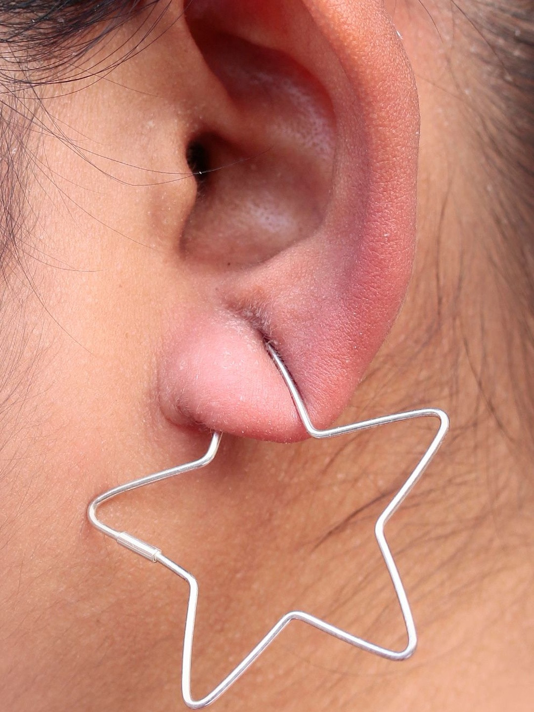 FUSIONARI 925 Sterling Silver Star Shaped Hoop Earrings