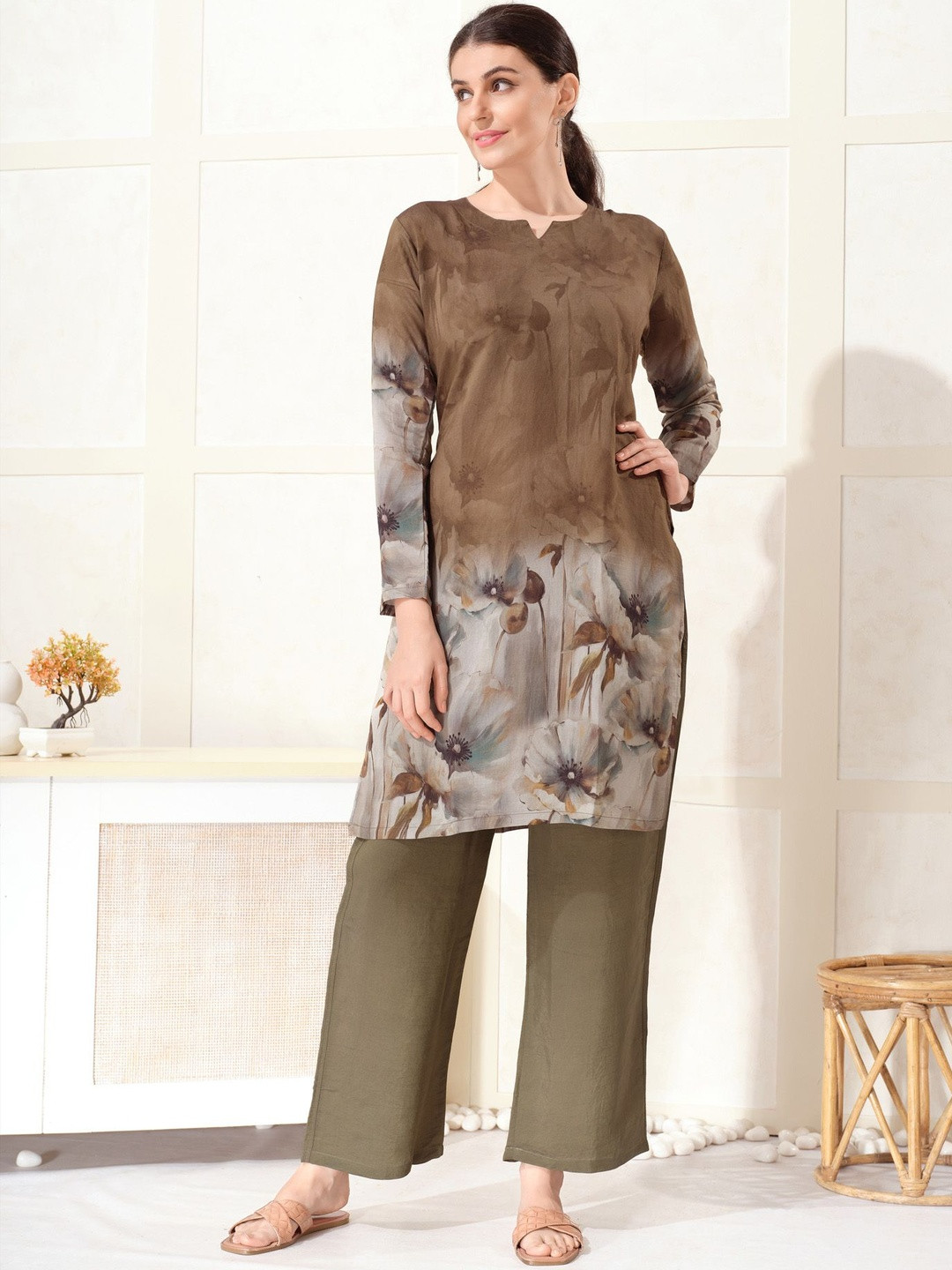 NIGHT FLOSS Women Floral Printed Regular Silk Chiffon Kurta with Palazzos