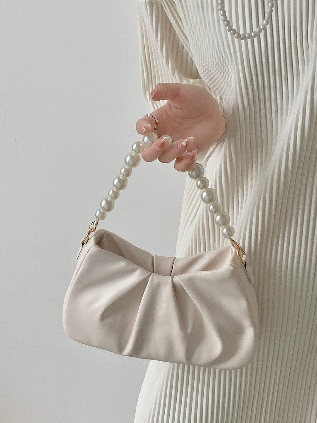 StyleCast One Handle Handheld Bag With Tasselled