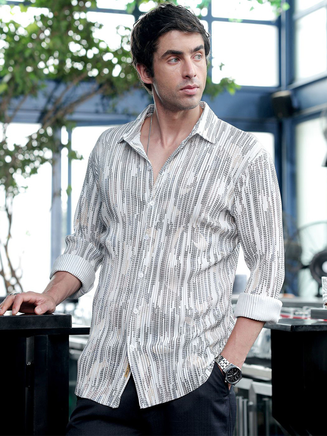 Campus Sutra Men Comfort Fit Vertical Stripes Self Design Spread Collar Casual Shirt