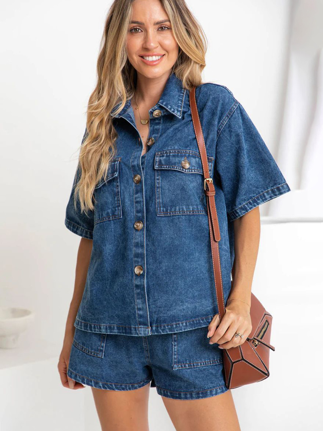 bebe Shirt Collar Short Sleeves Crop Denim Top And Mini Short