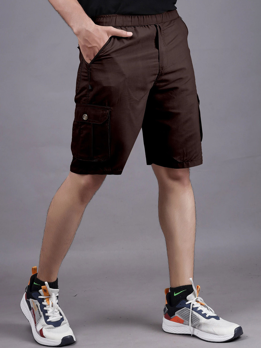 MARUTI ENTERPRISE Men Regular Fit Mid-Rise Cotton Cargo