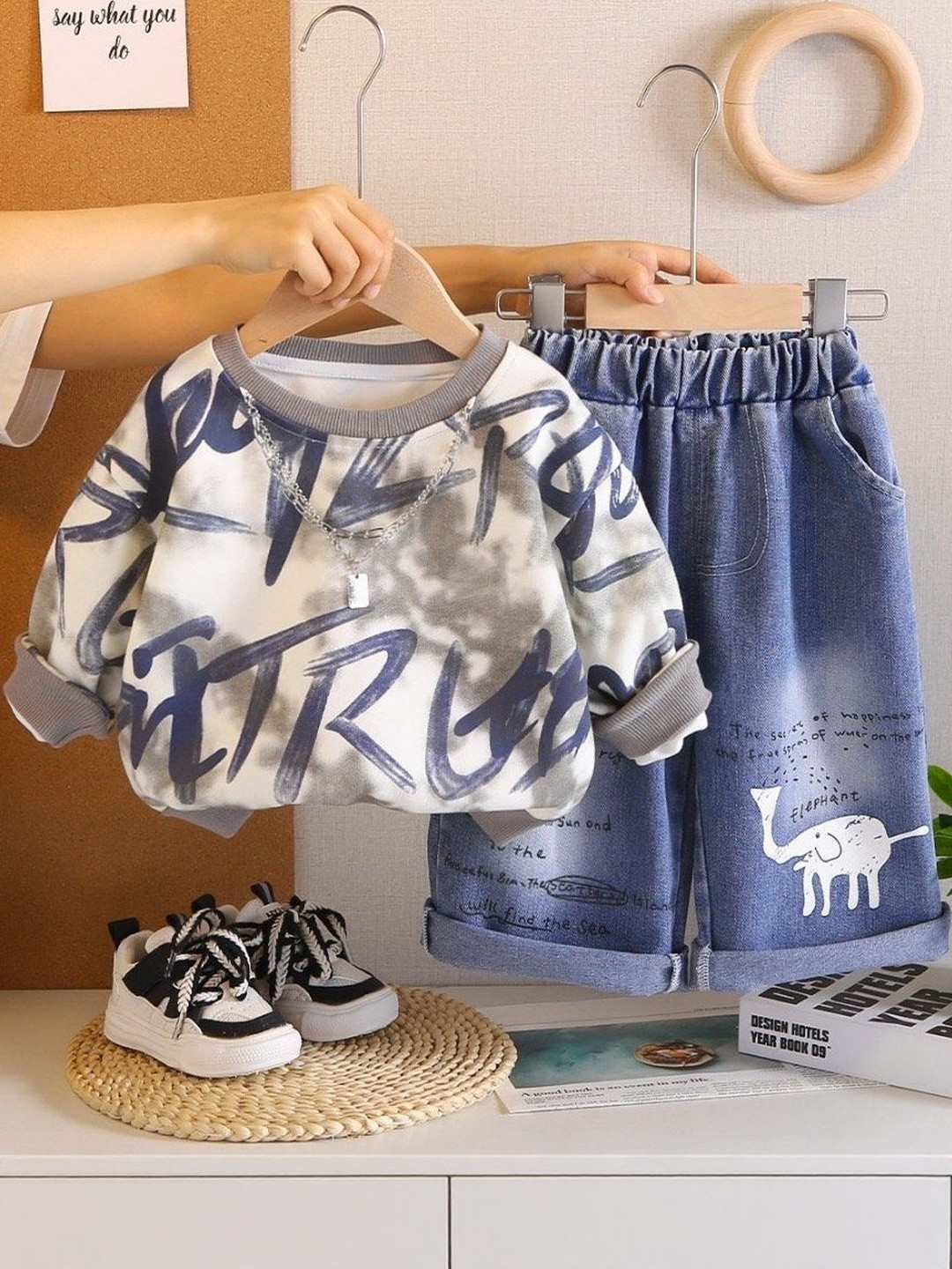 Googo Gaaga Boys Typography Printed SweatShirt With Denim Jeans