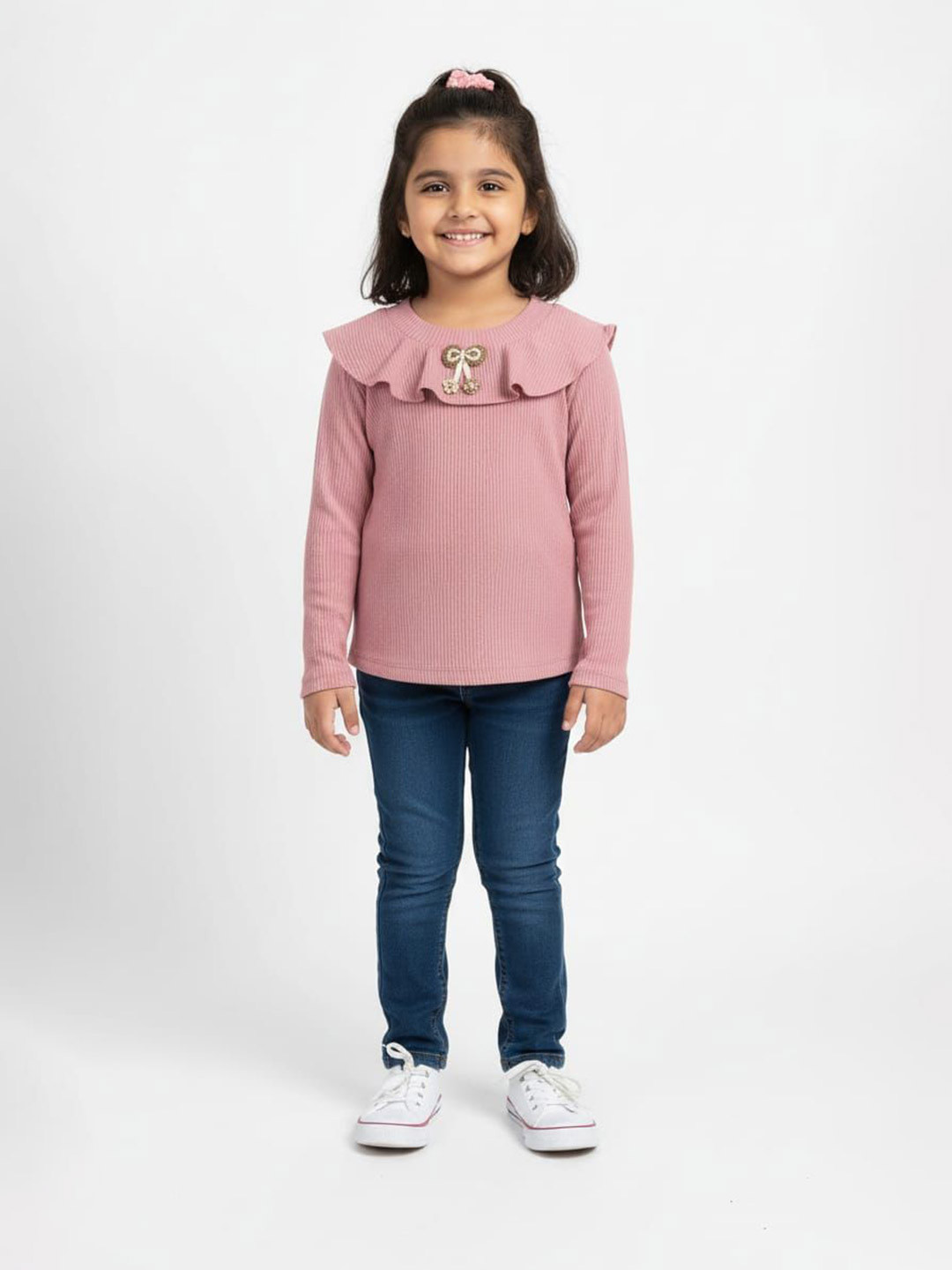 TRUFFLES Unisex Solid Round Neck Straight Pullover Sweater