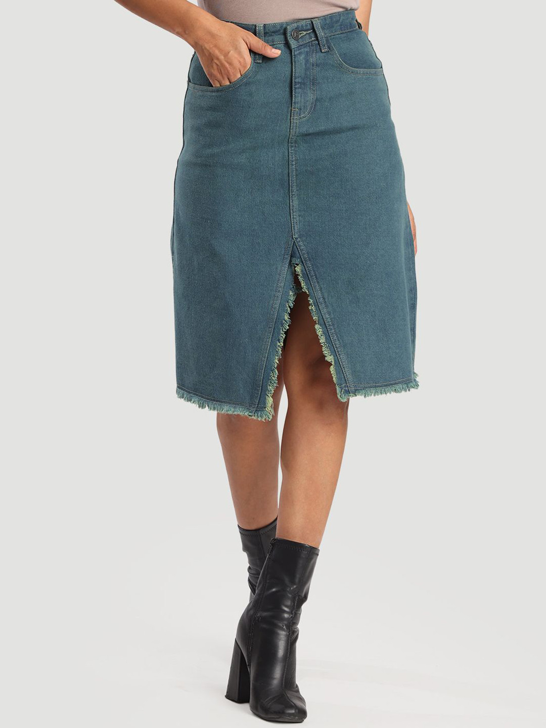 Bene Kleed Distressed Denim Skirt With Front Slit & Fraying