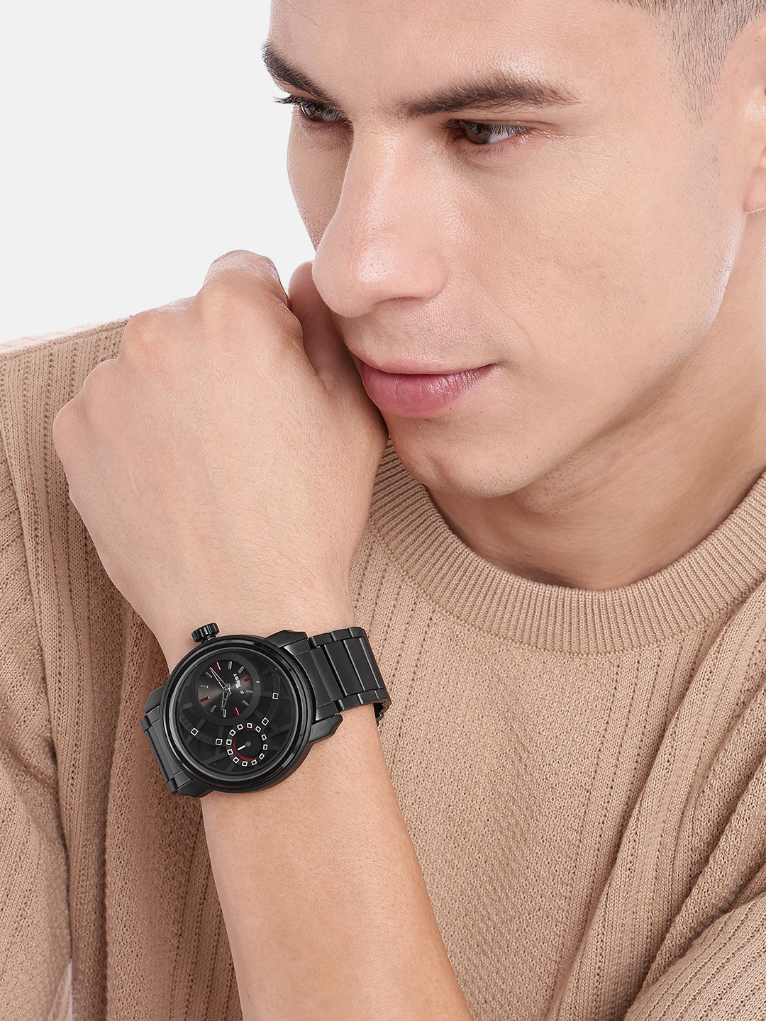 FOREST Men Bracelet Style Straps Analogue Watch FRT-925-BK