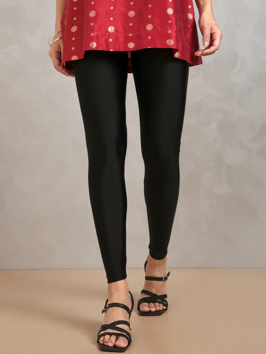 TWIN BIRDS Women Black Solid Ankle-Length Shimmer Leggings