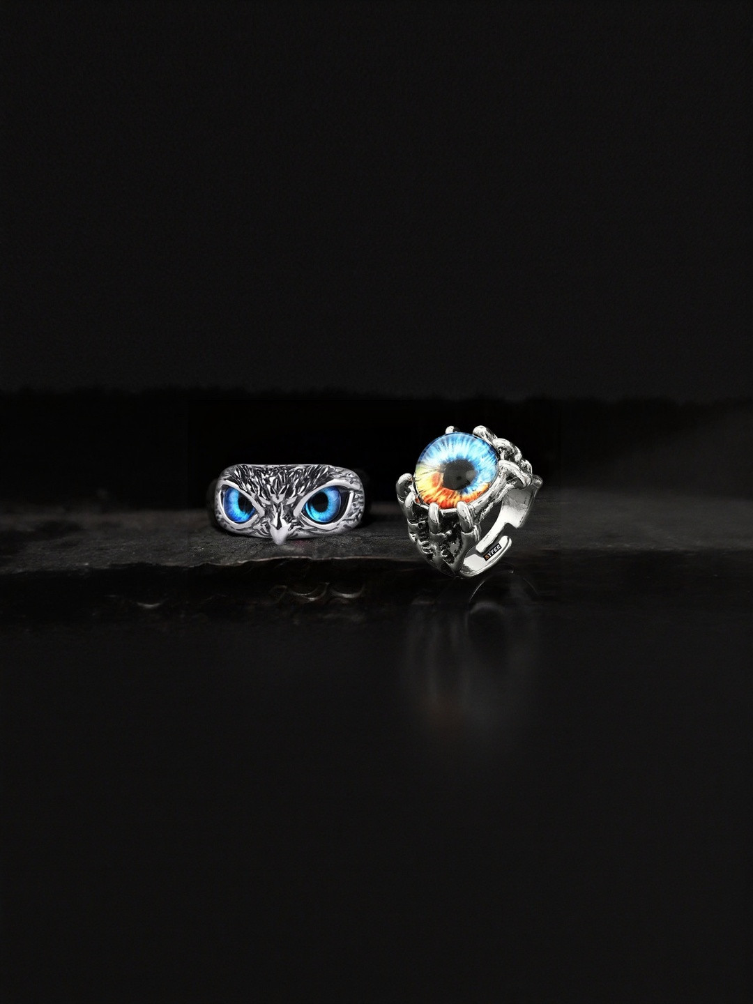 Teeragaj Set Of 2 Adjustable Eye Finger Rings