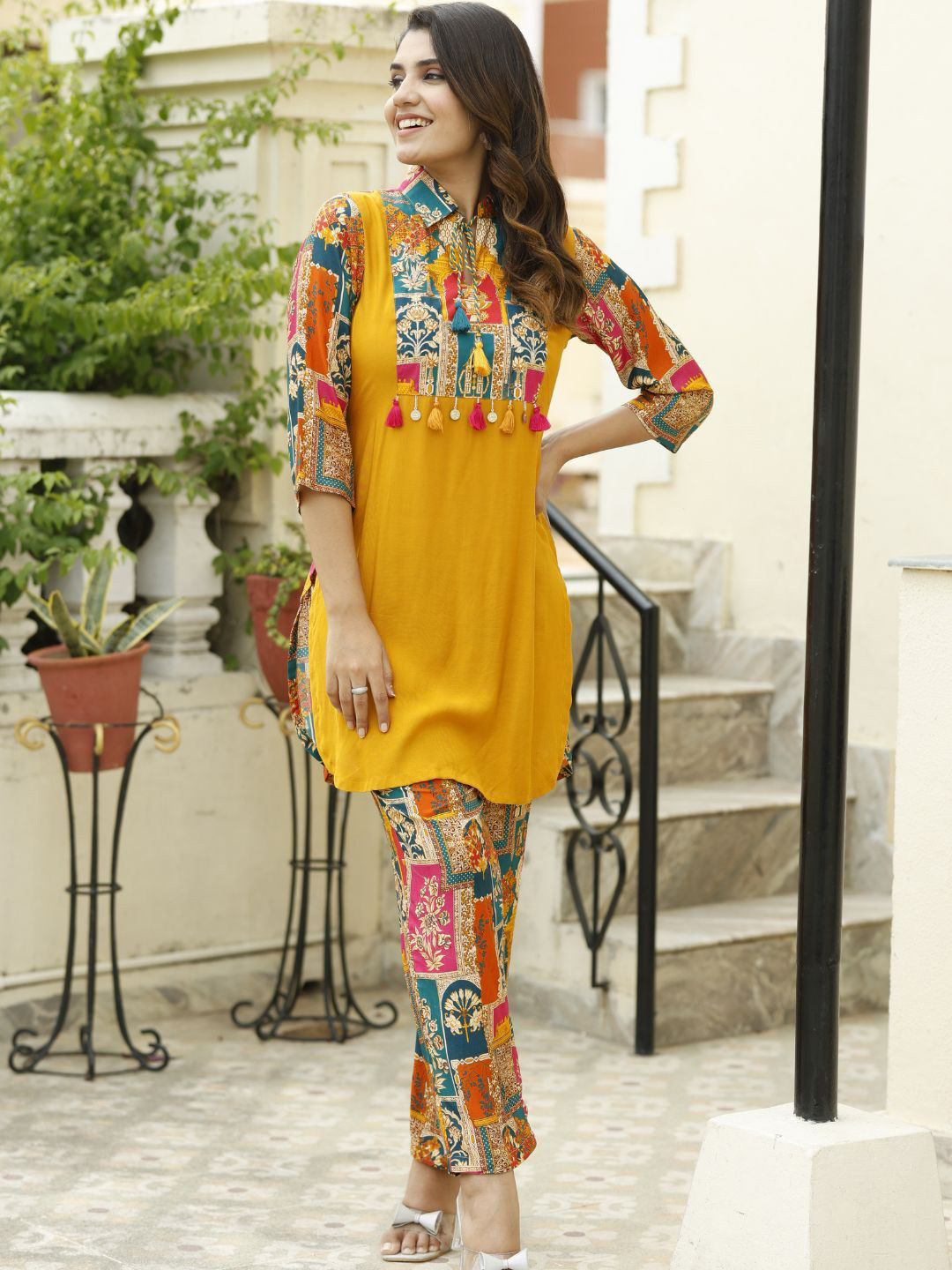 Kaftanize Printed Muslin Co-Ords Set with Lurex Thread Work & Copper Coin Tassel Details