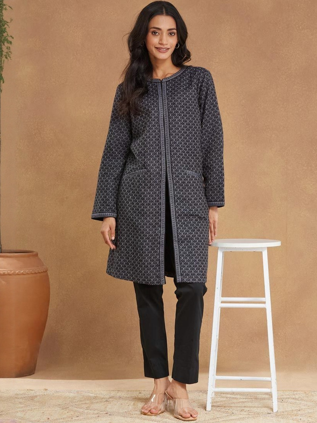 Fabindia Women Collarless Geometric Self Design Open Front Jacket