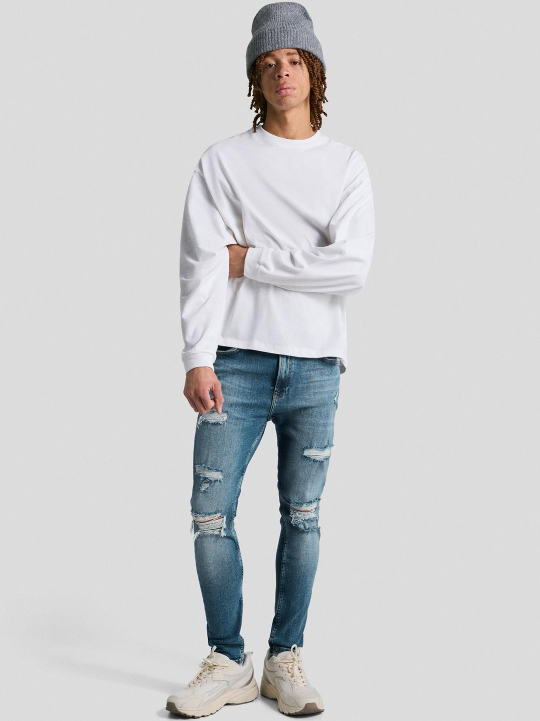 Bershka Men Super Skinny Fit Mid-Rise Highly Distressed Light Fade Jeans