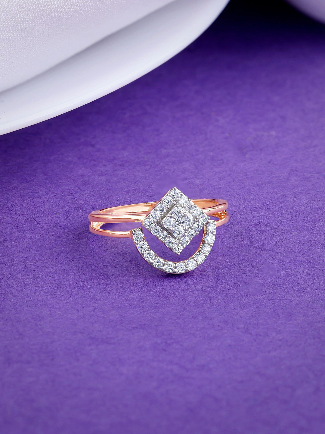 GIVA Rose 18 Kt Gold Halo Prism 0.37 CT Diamond Ring-3 gms