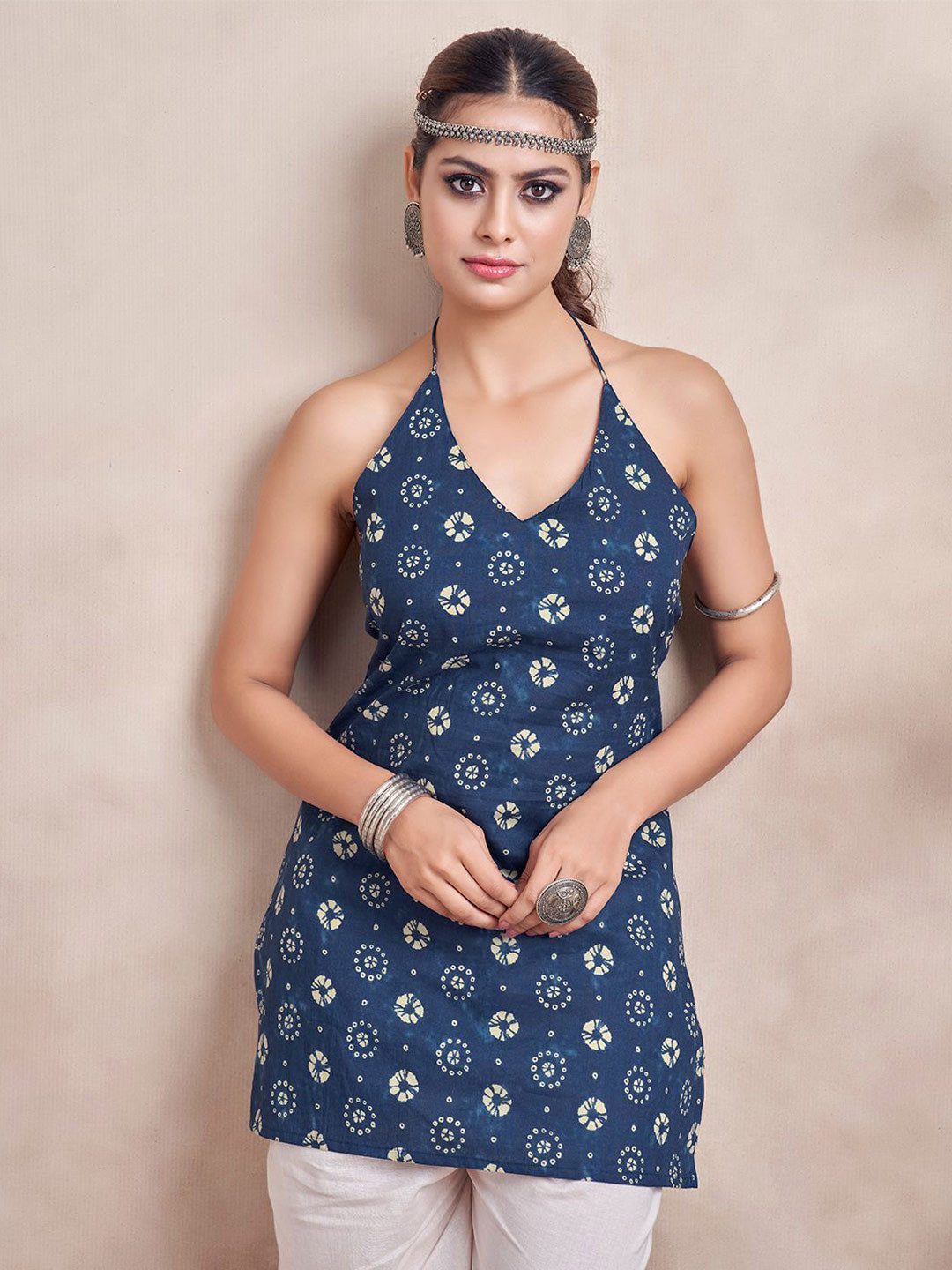 Kaftanize Indigo Geometric Printed Halter Neck Pure Cotton Tie Backless Short Kurti