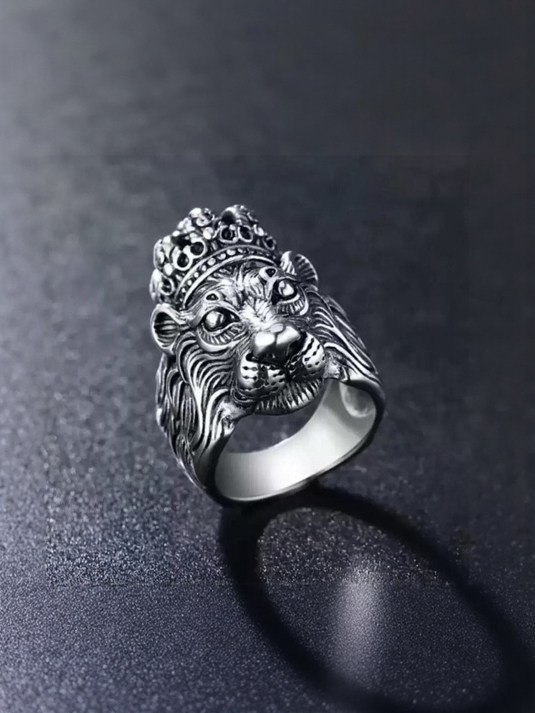 Teeragaj Lion finger Ring