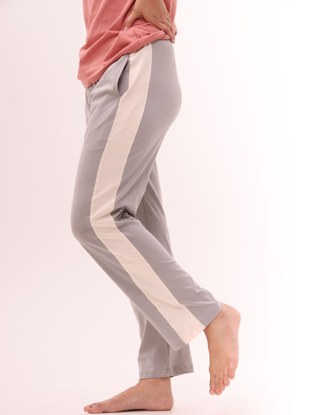 NAP STORY Women Pure Cotton Striped Lounge Pant