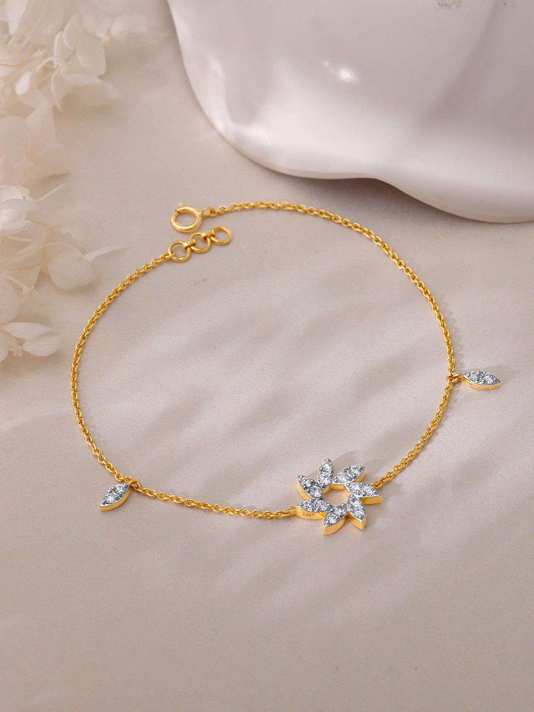 GIVA Women Women 18 Kt Gold Belezza Diamond Bracelet-3.1034 gms