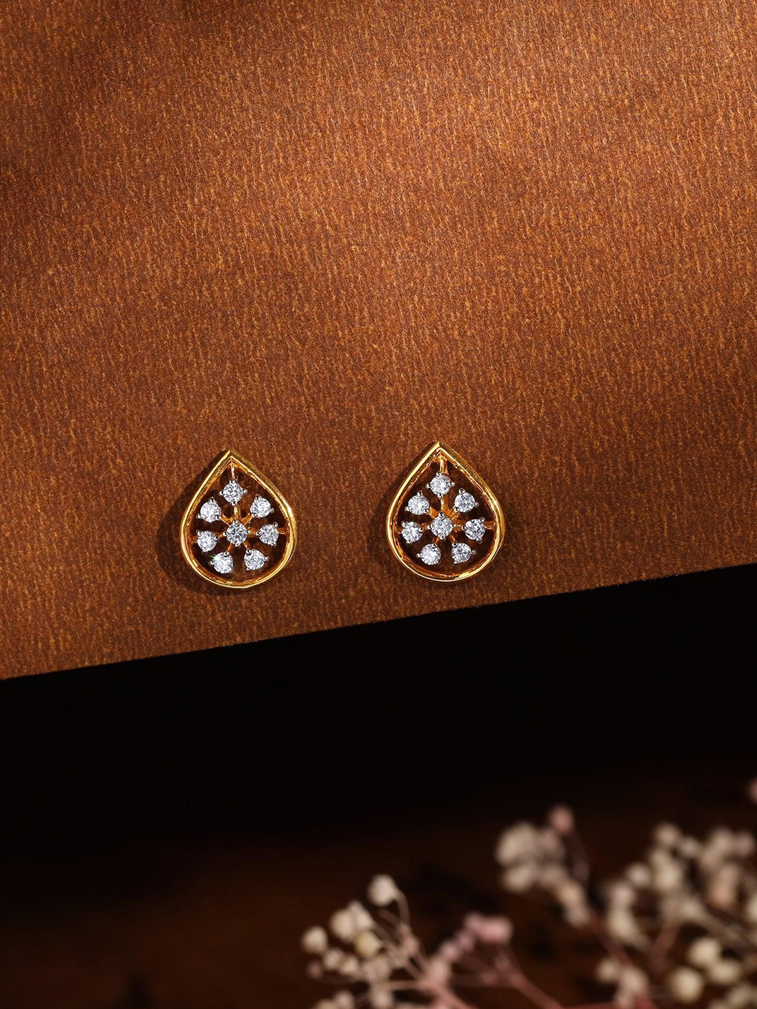 GIVA Glamorous Drop Diamond Studs-2.193 gms