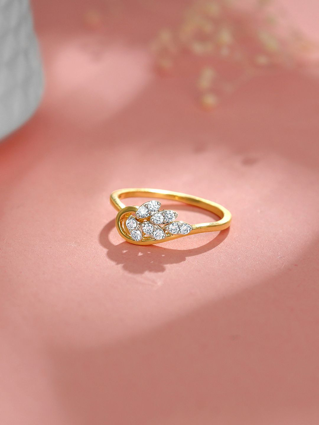 GIVA 18K Yellow Gold Sparkling Leaf Diamond Ring ,Fixed Size, Indian-1.95 gms